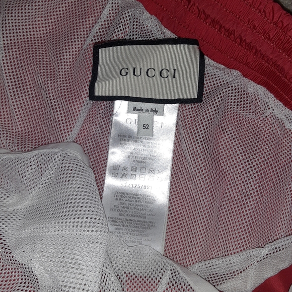 MEN'S GUCCI RED SWIM TRUNKS - Picture 3 of 8